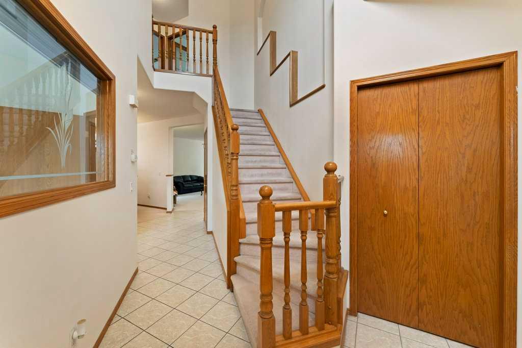1319 Harvest Hills Drive NE