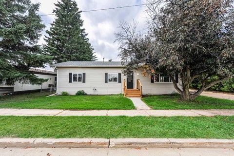 Photo of 4818 47 Street, Killam, AB T0B 2L0 (MLS # A2337738)