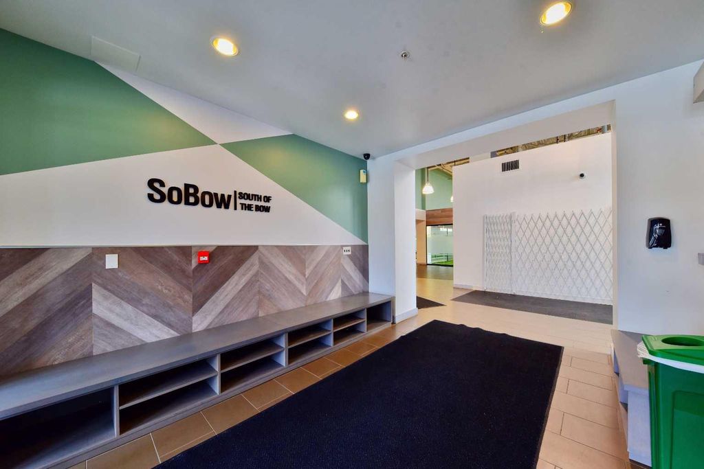 Photo of 63 INGLEWOOD Park SE #121, Calgary, AB T2G 1B7 (MLS # A2292501)