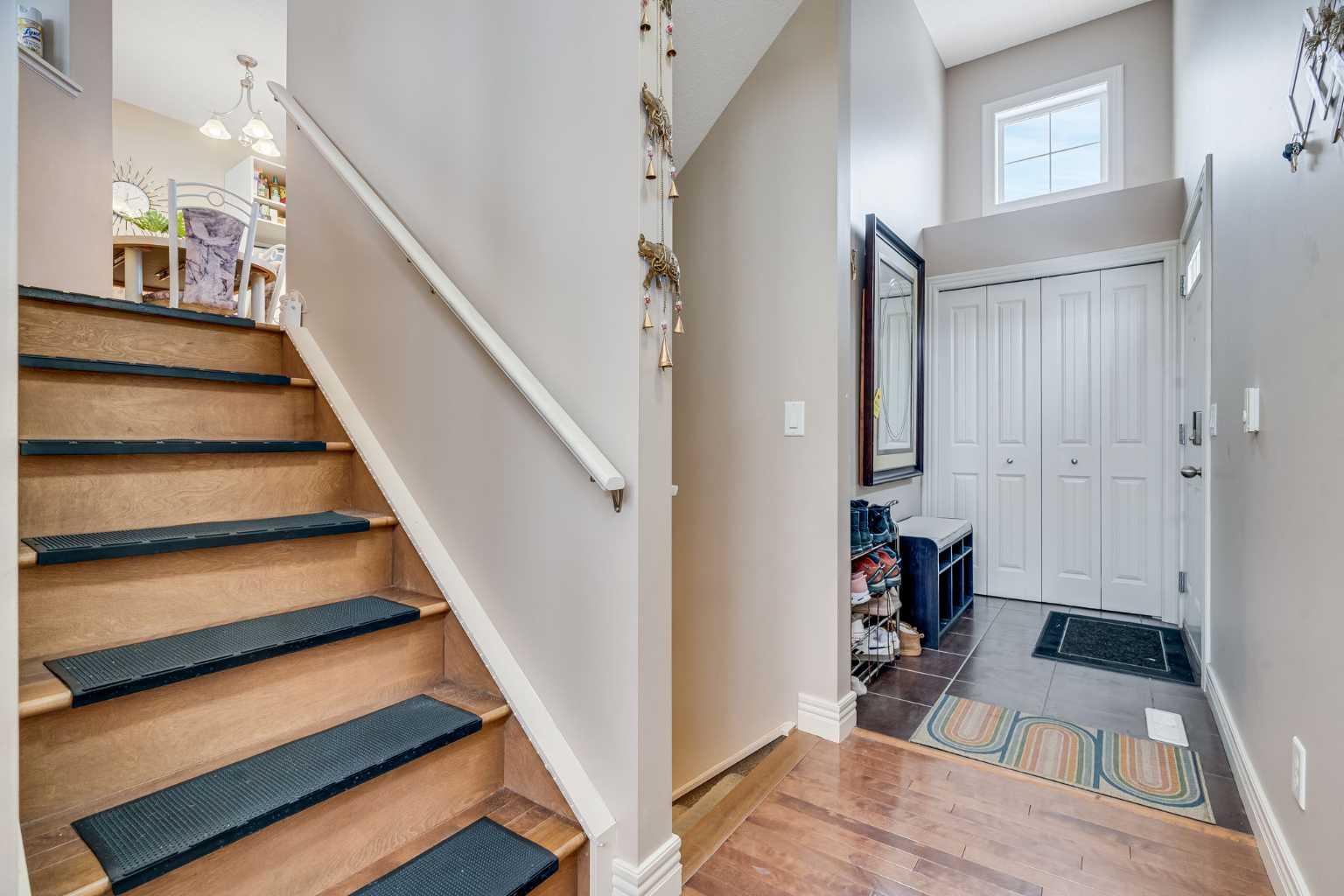 3 Royal Oak Plaza NW