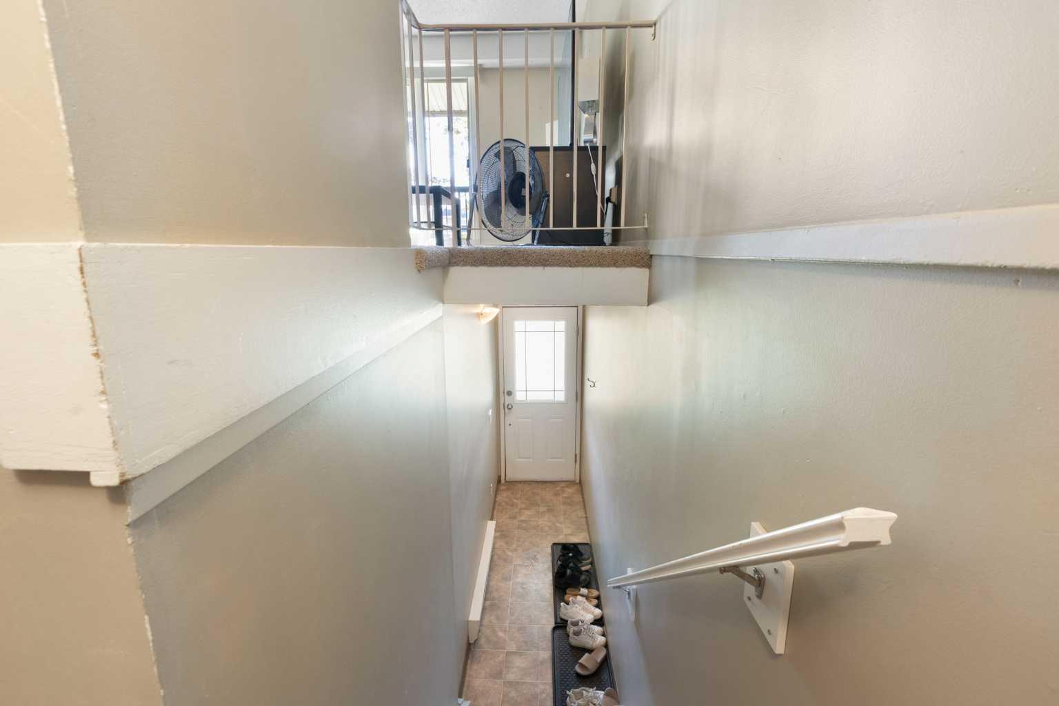 2200 Woodview Drive SW 209