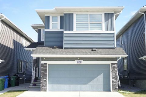 40 Red Sky Common NE Calgary AB T3N 1N2