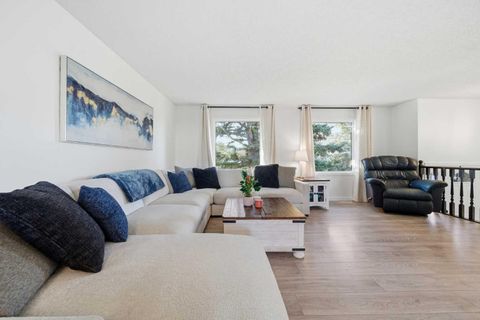 67 Lake Sylvan Close SE Calgary AB T2J 3E5