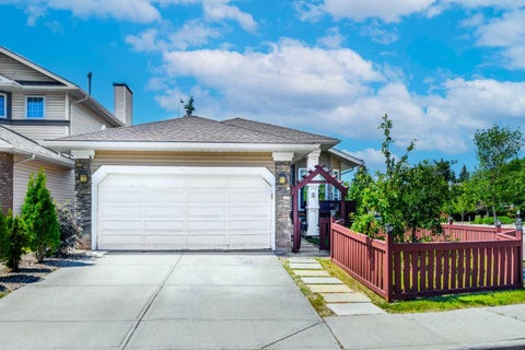 Photo of 5 Citadel Hills Circle NW, Calgary, AB T3G 3V4 (MLS # A2329054)