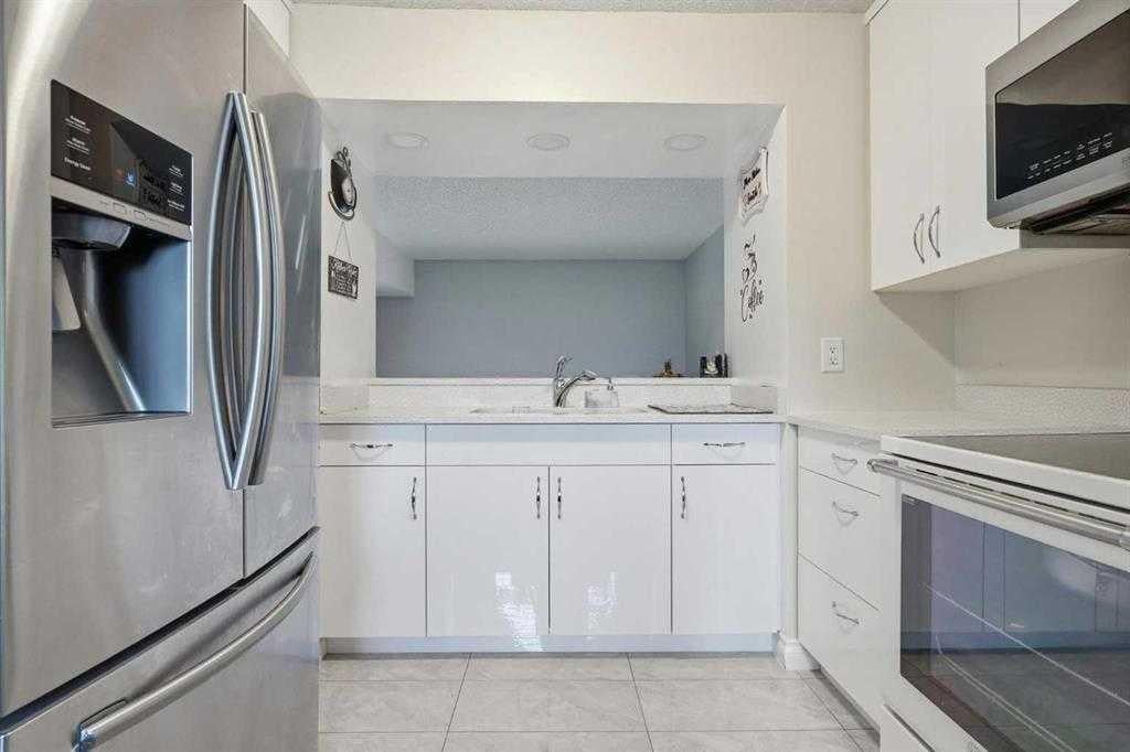 919 38 Street NE 904