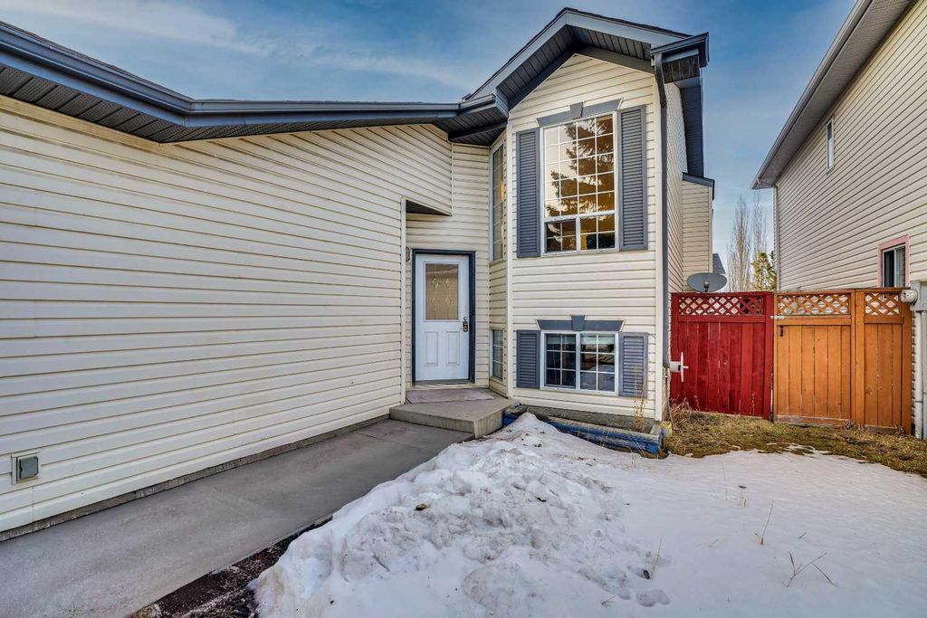 Photo of 170 Citadel Gardens NW, Calgary, AB T3G 3X6 (MLS # A2292485)