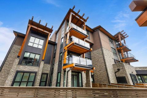101H Stewart Creek Rise 821 Canmore AB T1W 0K2