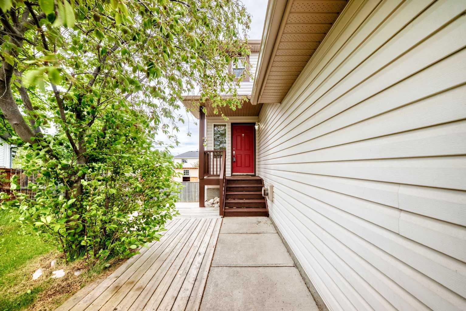 142 Quigley Close