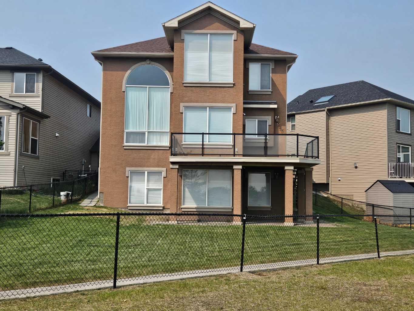 233 Pantego Road NW