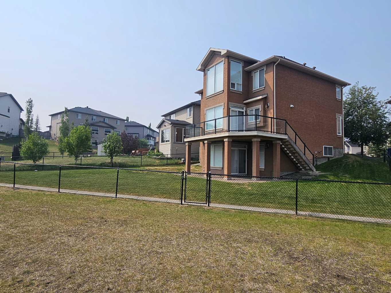 233 Pantego Road NW
