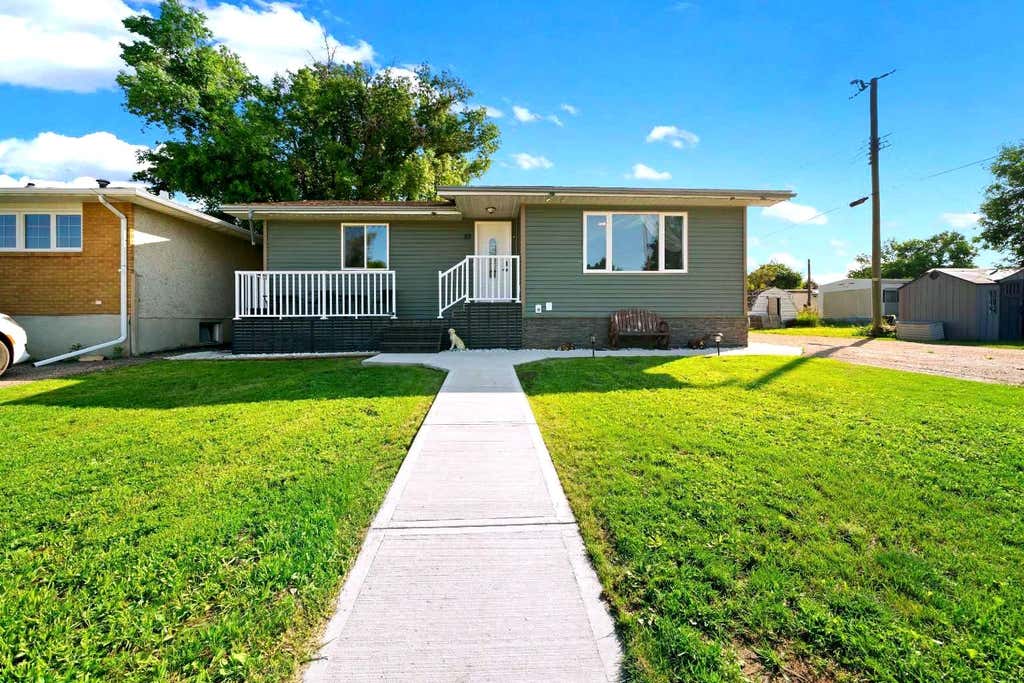 Photo of 33 3 Avenue E, Tilley, AB T0J 3K0 (MLS # A2333511)