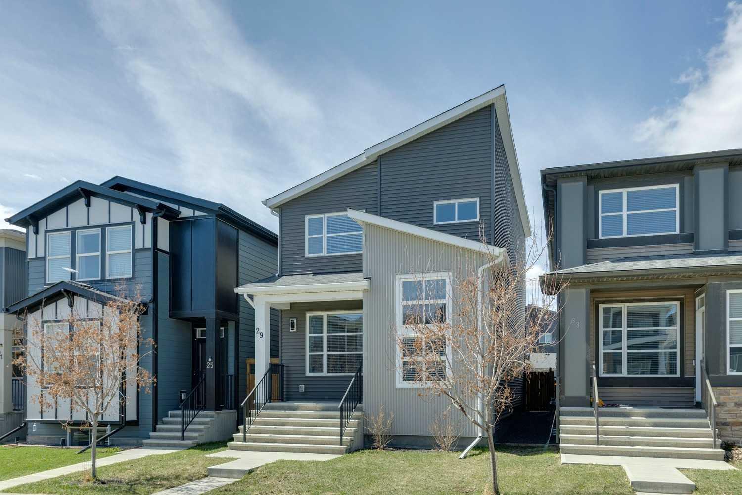29 Howse Row NE