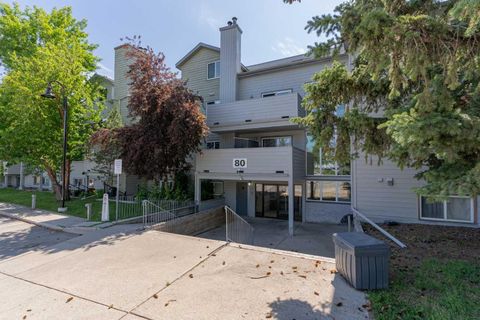 80 Glamis Drive SW 3315 Calgary AB T3E 6T7