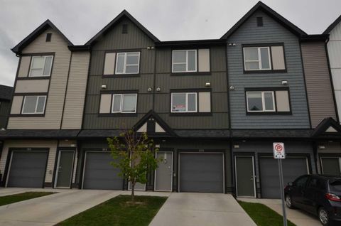 Photo of 16 Evanscrest Park NW #106, Calgary, AB T3P 1R3 (MLS # A2321788)
