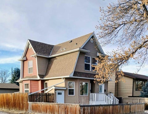 Photo of 114 15 Street N, Lethbridge, AB T1H 2X4 (MLS # A2274178)