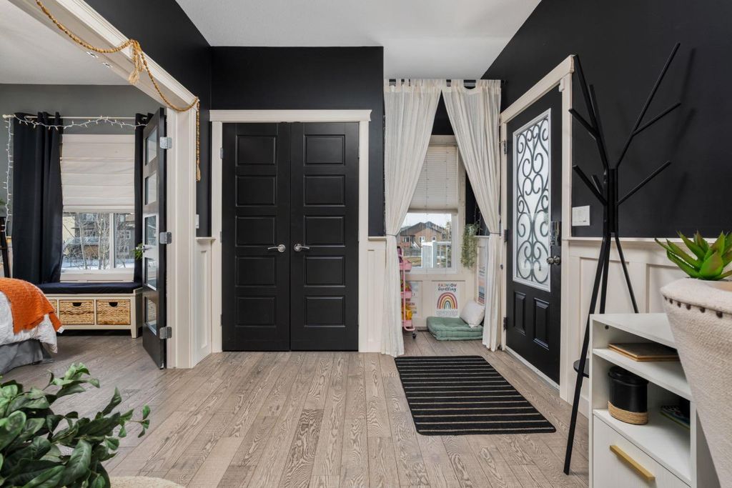 Photo of 5215 35 Avenue, Camrose, AB T4V 5H5 (MLS # A2294769)