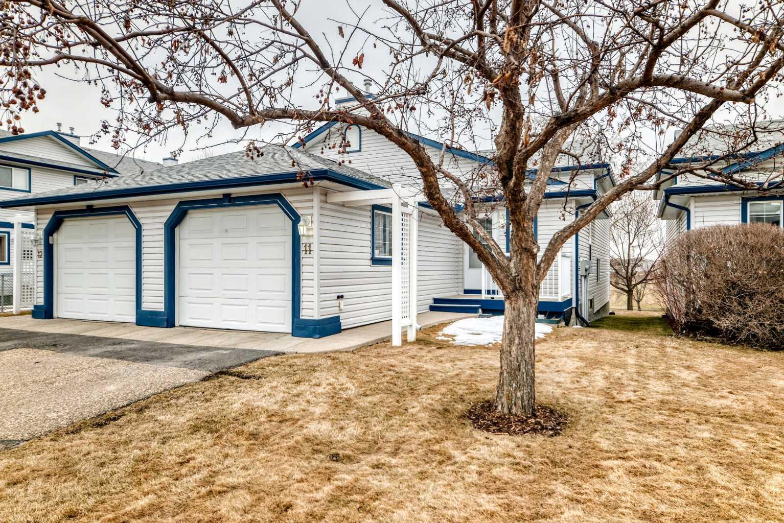 33 Stonegate Drive NW 11