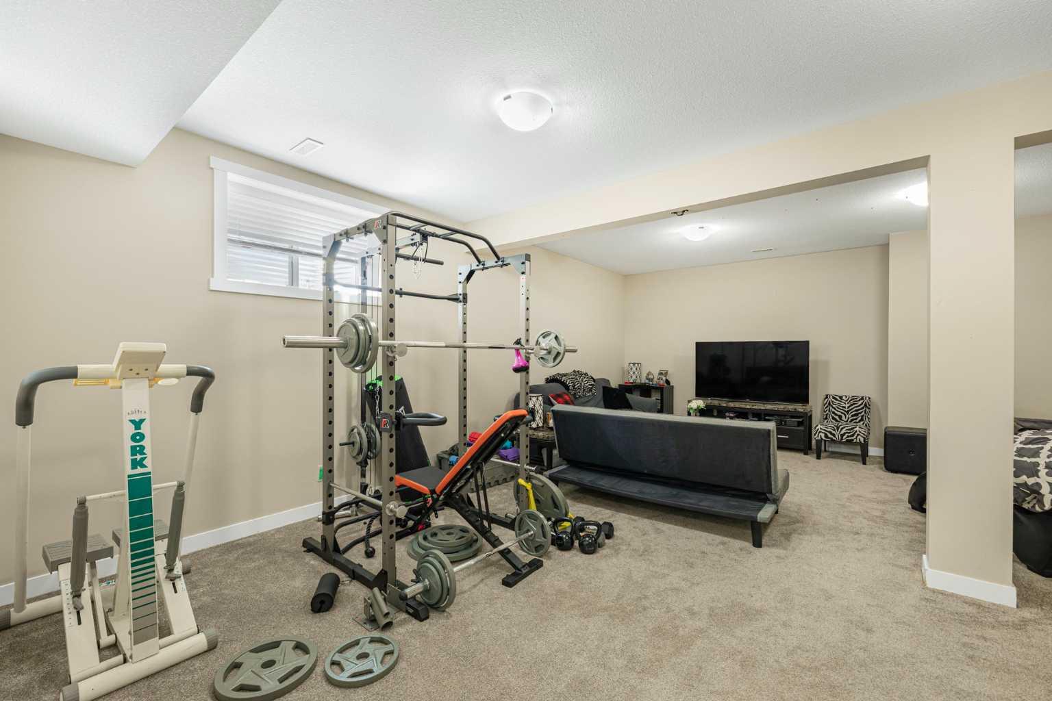 158 Williamstown Close NW