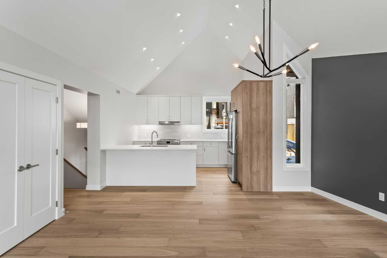 209 Stewart Creek Rise 201J