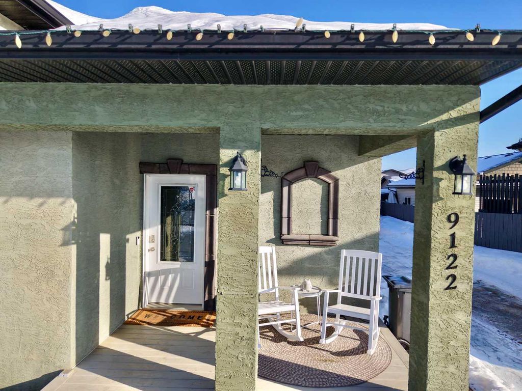 Photo of 9122 130 Avenue, Peace River, AB T8S 1W9 (MLS # A2285013)