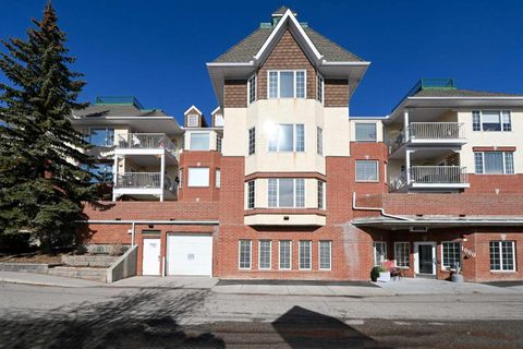 1202 Sienna Park Green SW # Calgary AB T3H 3N7