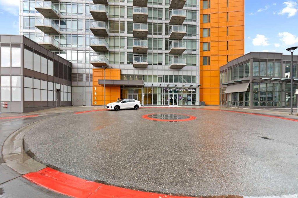 Photo of 3830 Brentwood Road NW #211, Calgary, AB T2L 2J9 (MLS # A2325363)