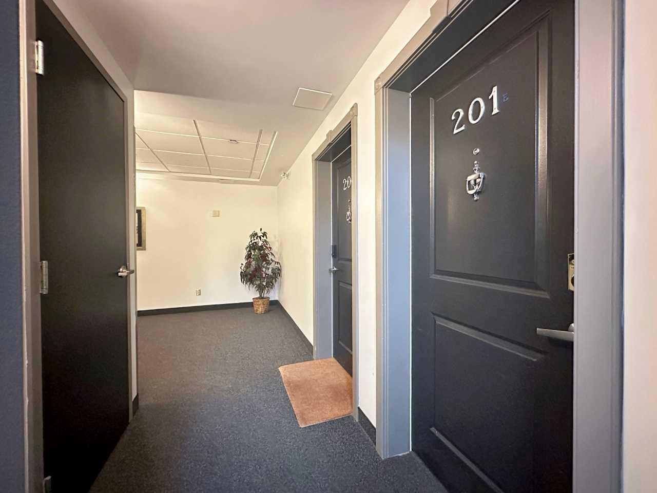 509 21 Avenue SW 201