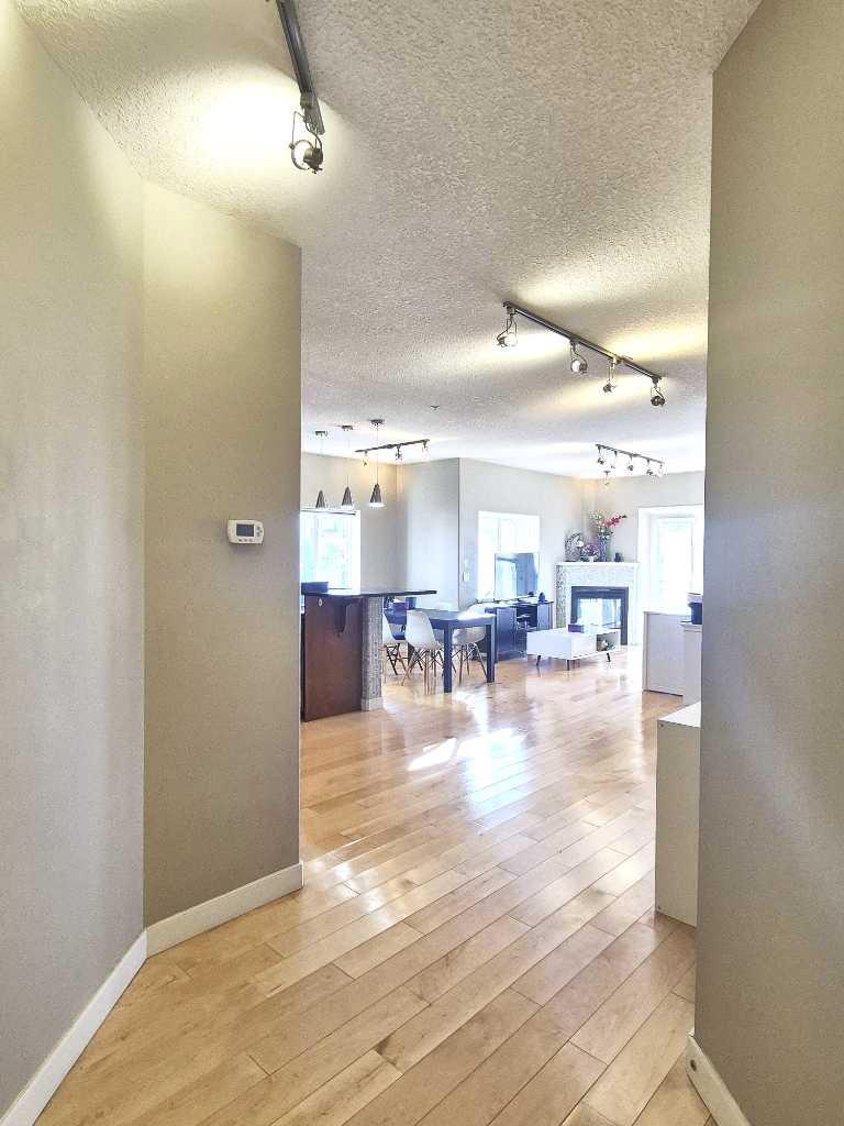 509 21 Avenue SW 201