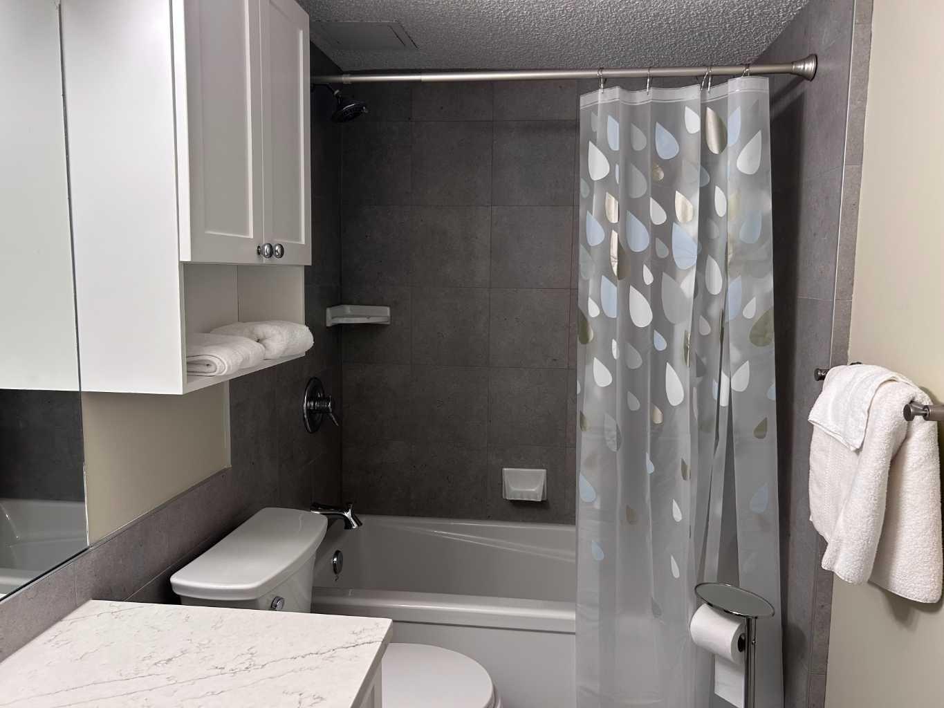 617 56 Avenue SW 307