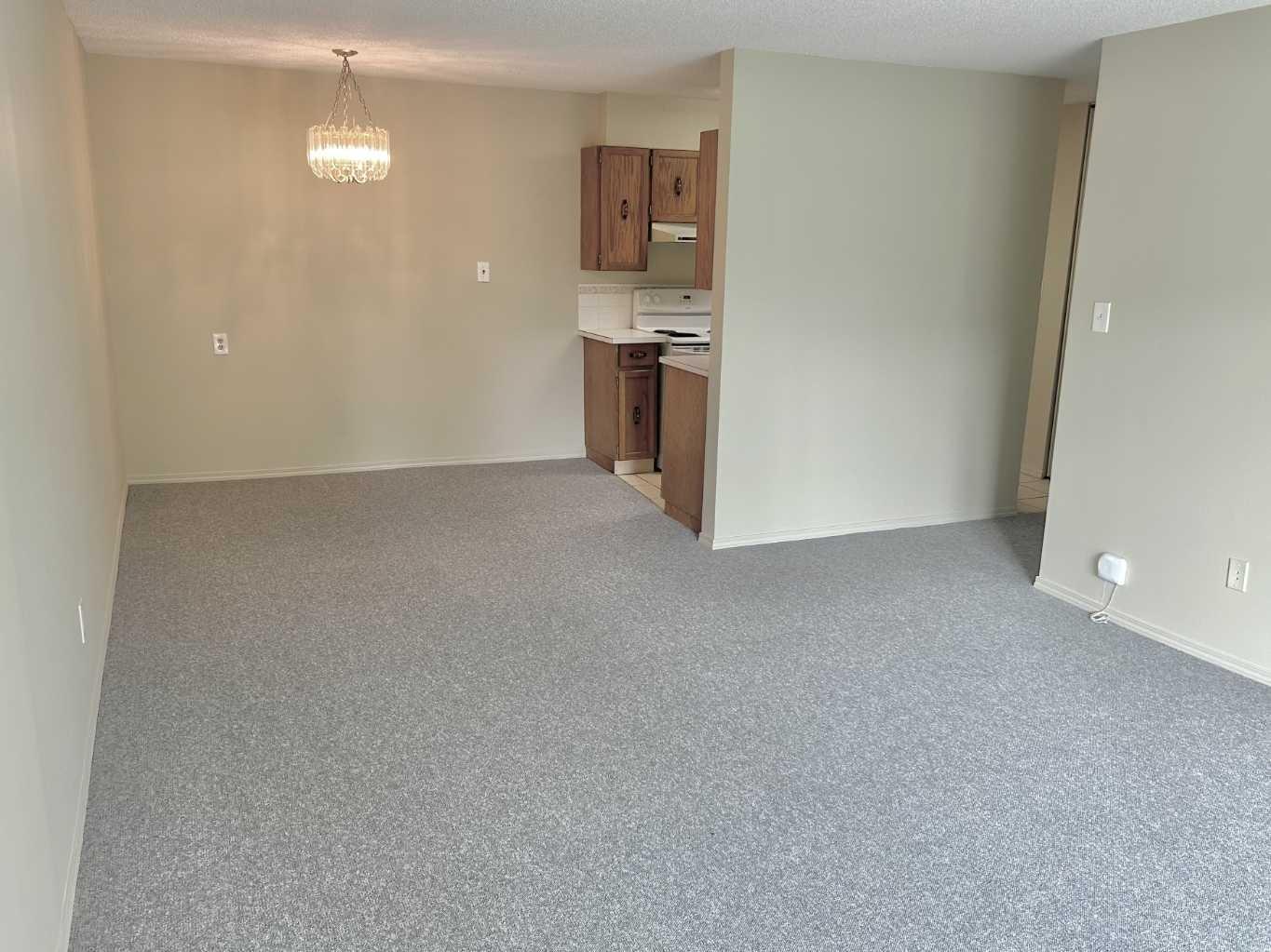 617 56 Avenue SW 307