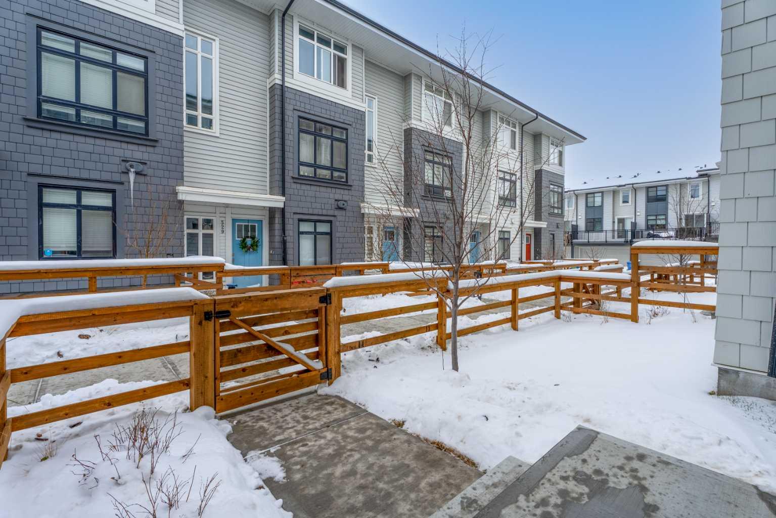 857 BELMONT Drive SW 528