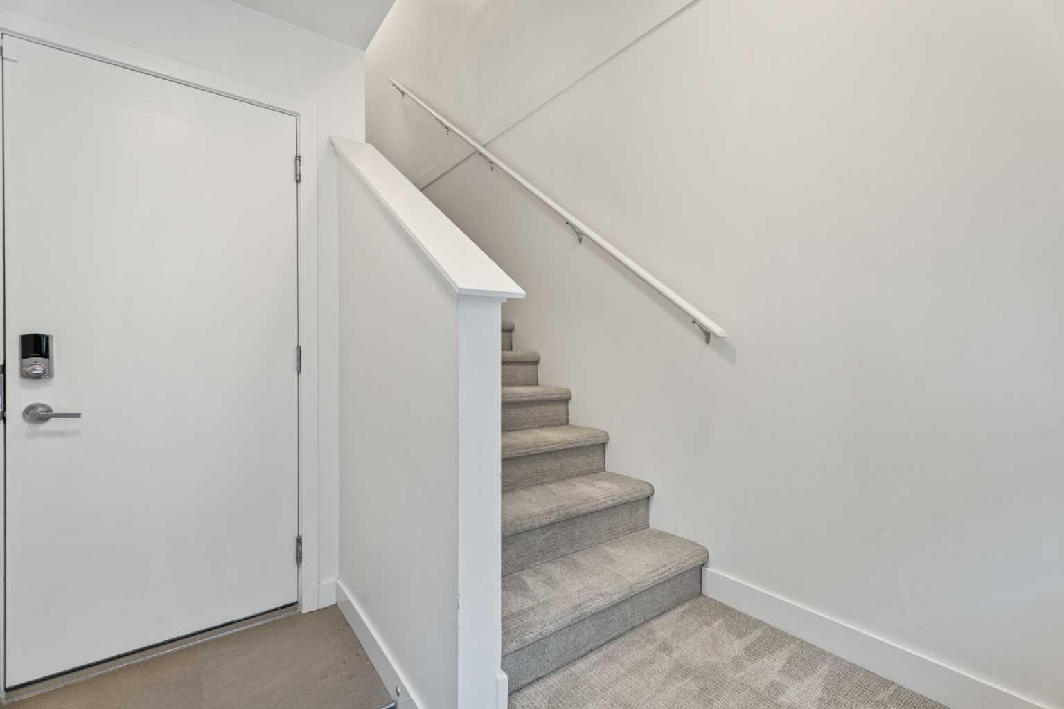 857 BELMONT Drive SW 528