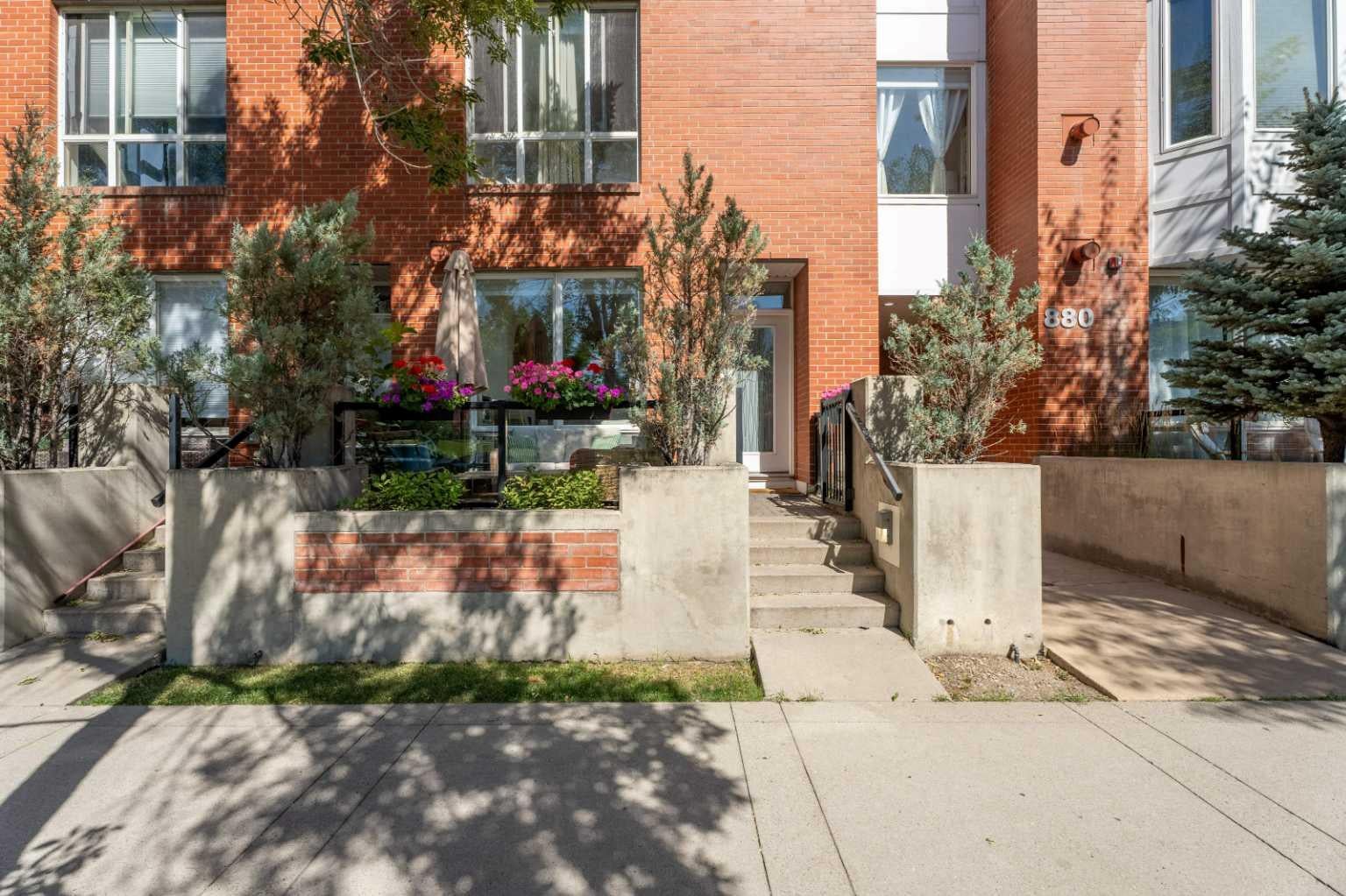 830 Centre Avenue NE 113
