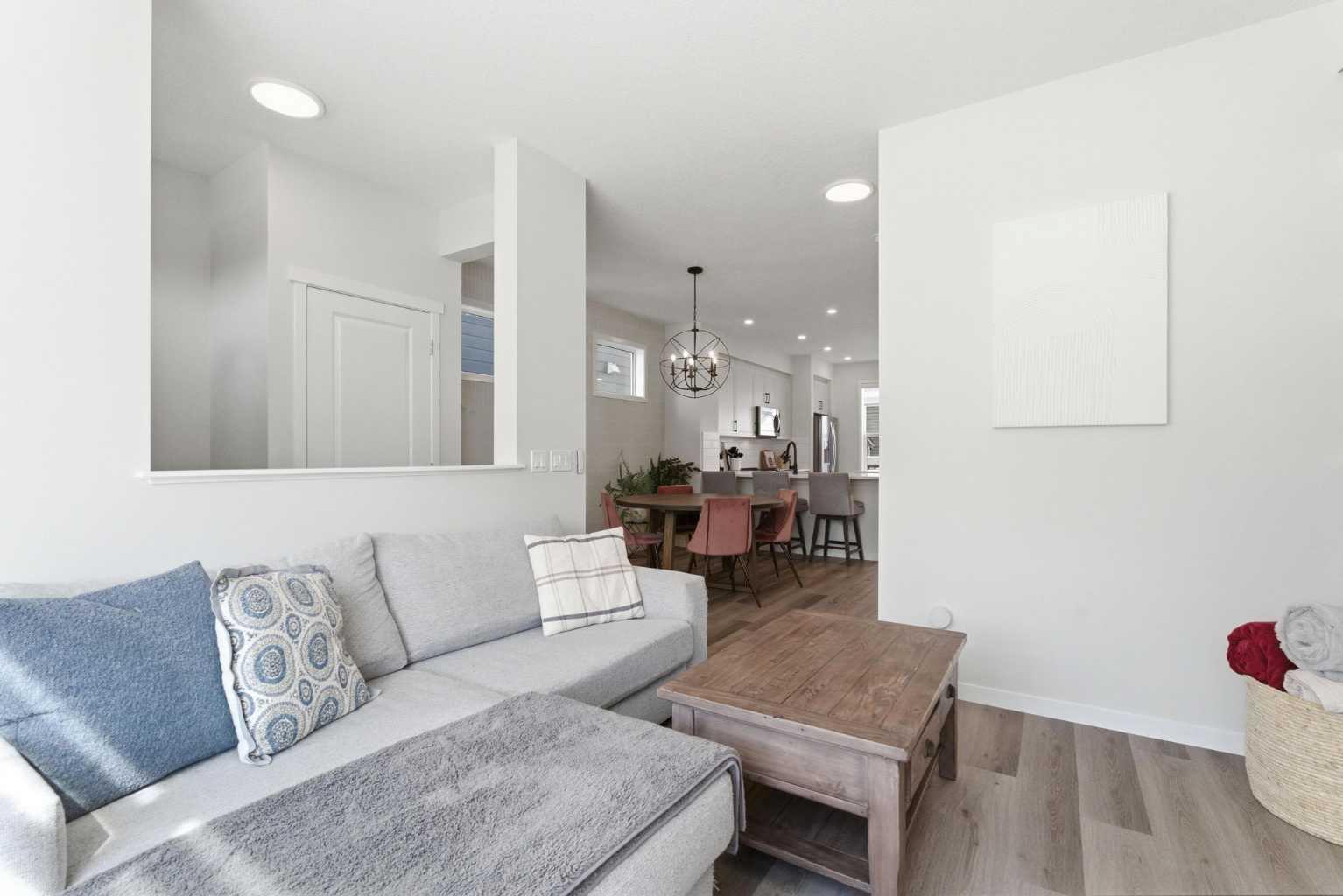 48 Magnolia Parade SE