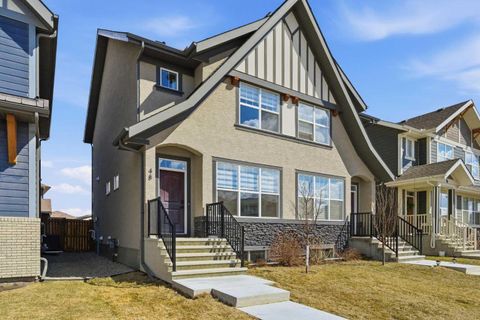 48 Magnolia Parade SE Calgary AB T3M 3E5
