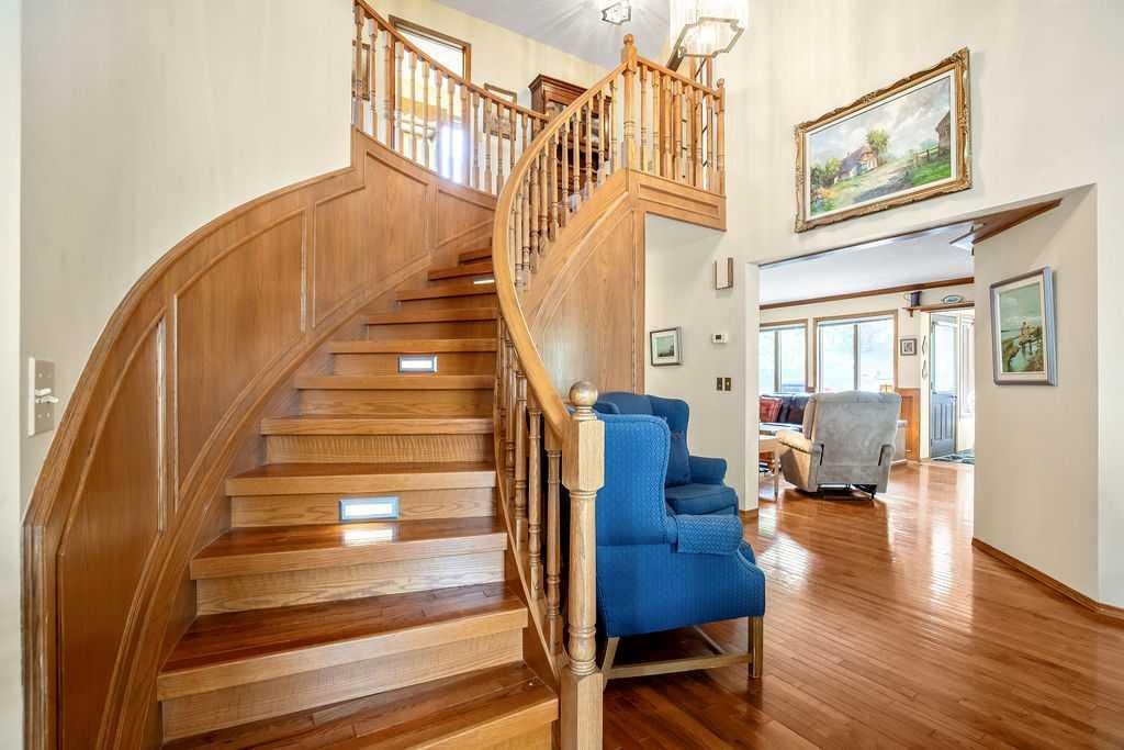 Photo of 133 Signal Hill Circle SW, Calgary, AB T3H 2H1 (MLS # A2329899)