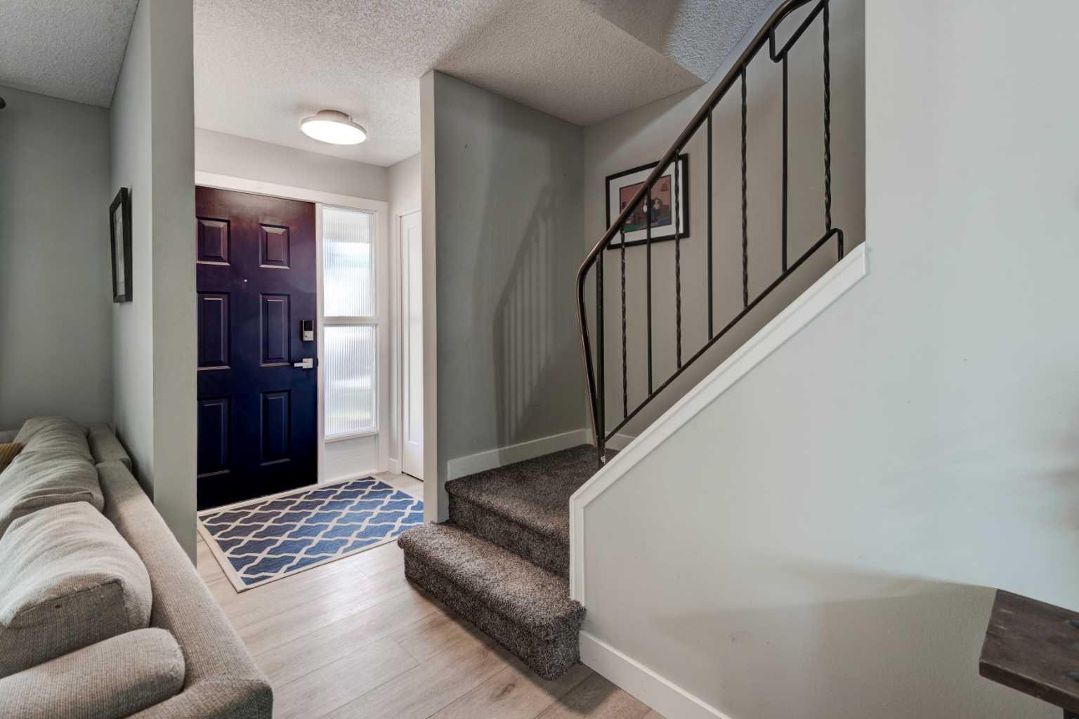 4 Deer Lane Bay SE
