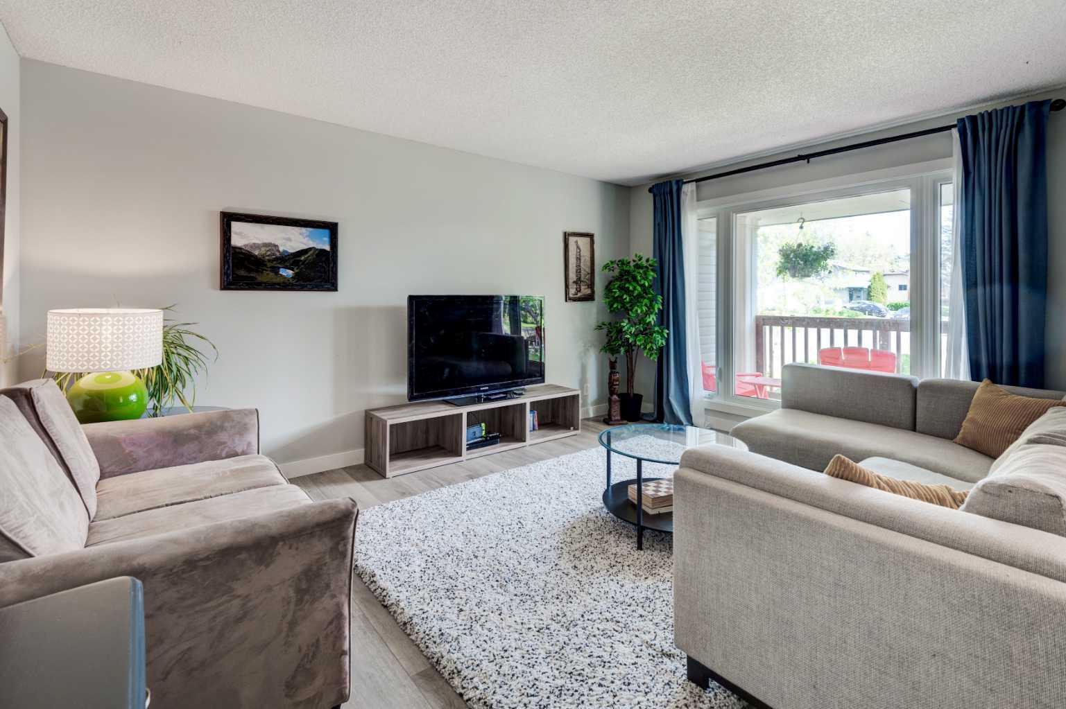 4 Deer Lane Bay SE