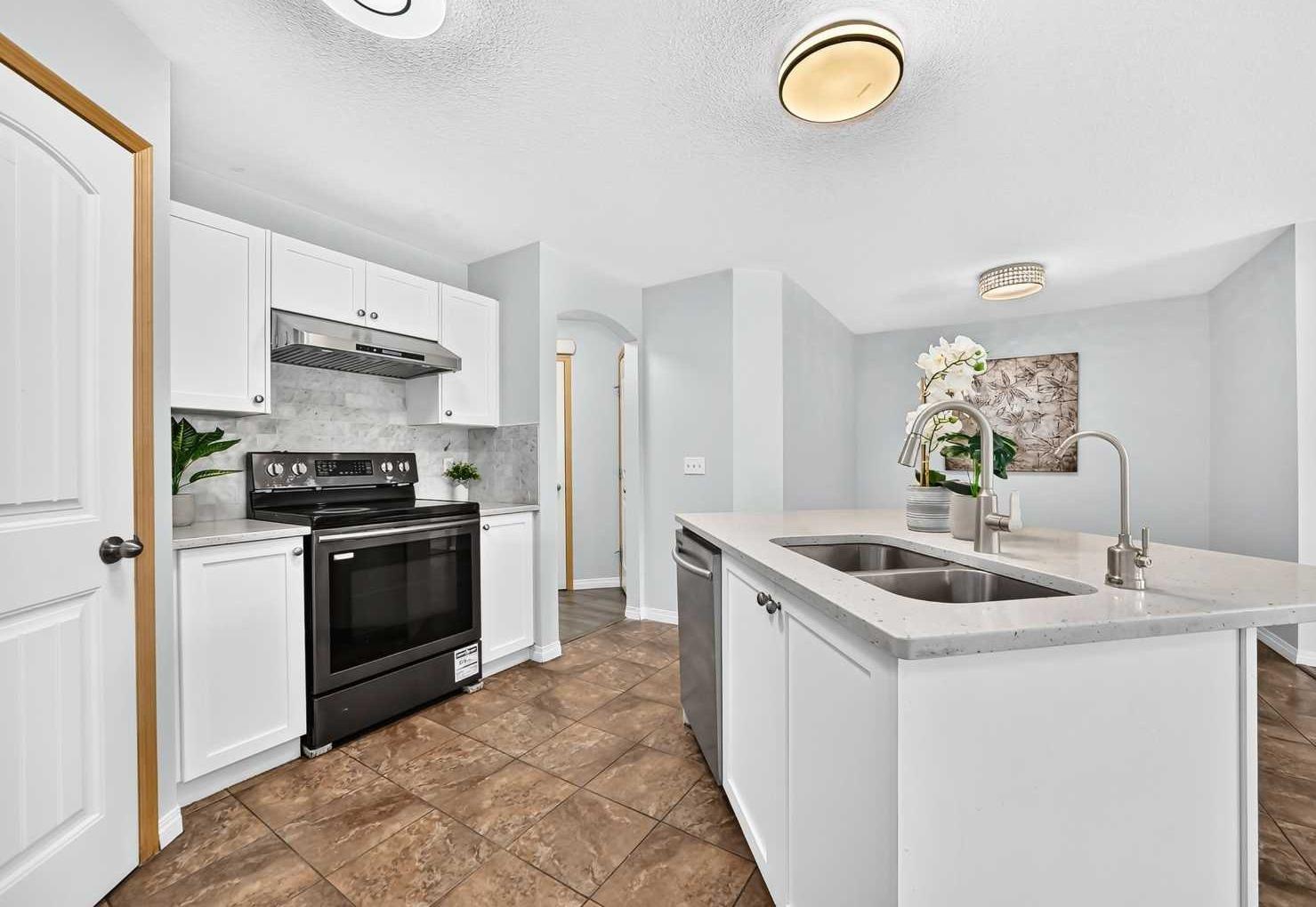 160 Panatella Landing NW 103