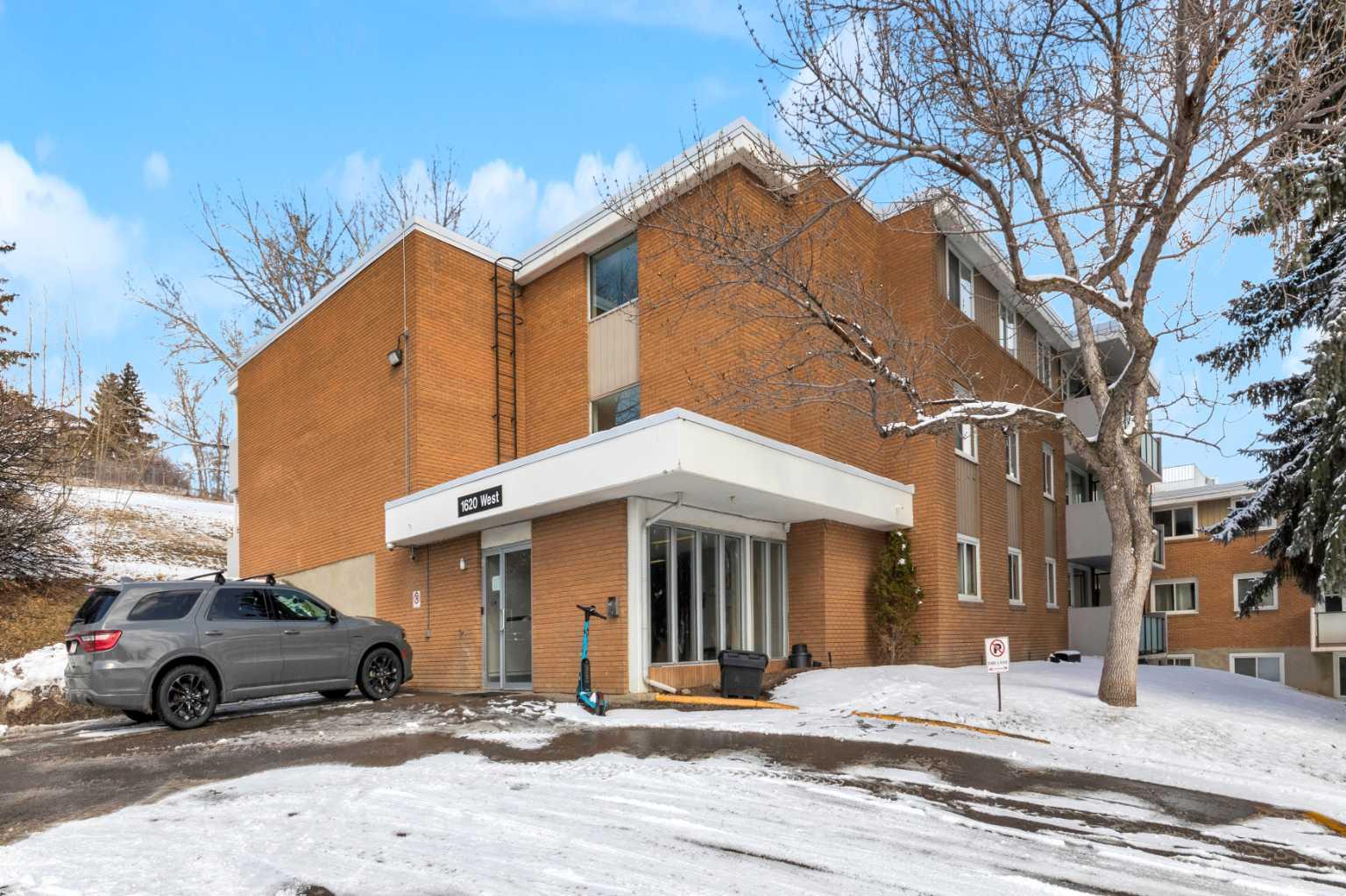 1620 8 Avenue NW 367