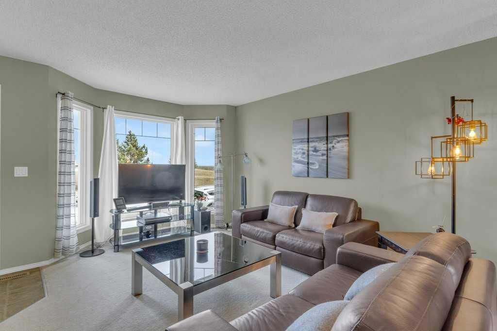 Photo of 47 Cramond Green SE, Calgary, AB T3M 1J8 (MLS # A2301776)