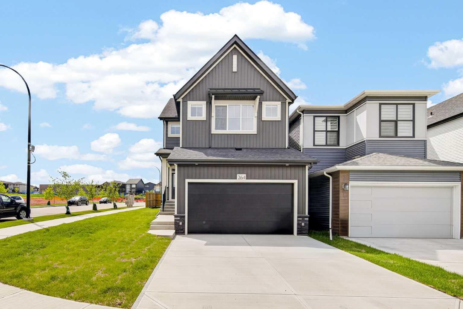 264 Edith Place NW