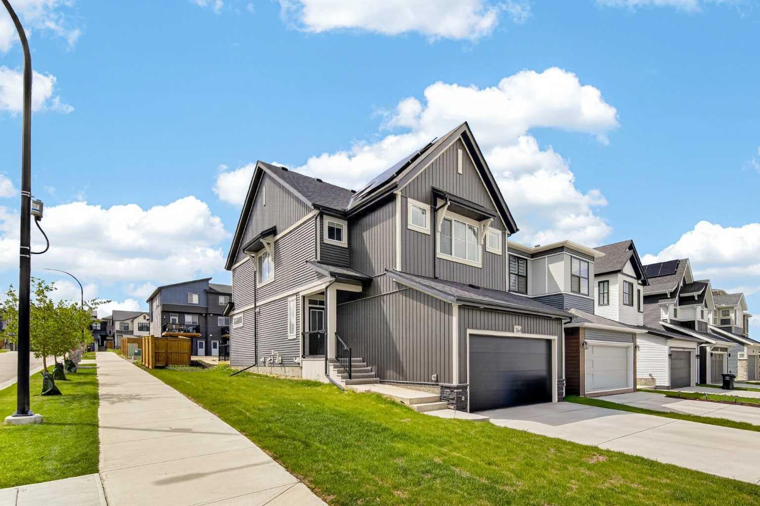 264 Edith Place NW