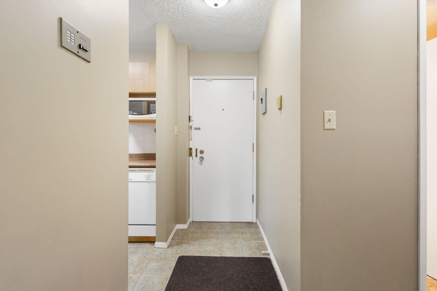 635 56 Avenue SW 307