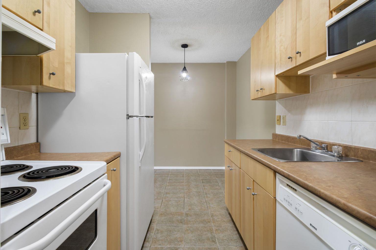 635 56 Avenue SW 307