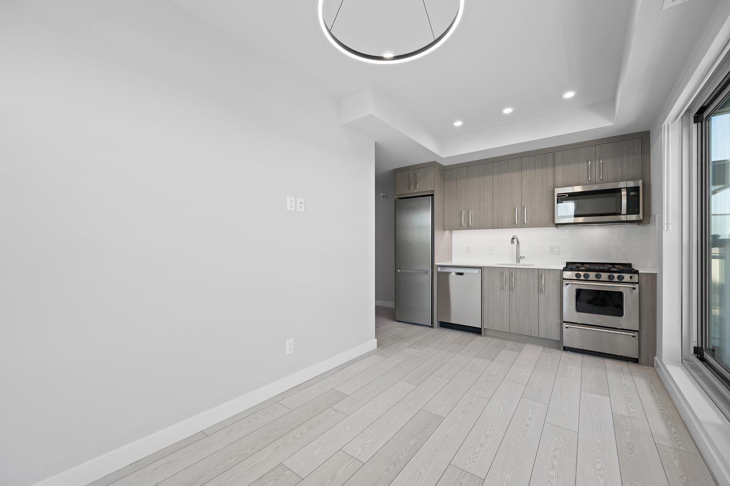 110 18A Street NW 402