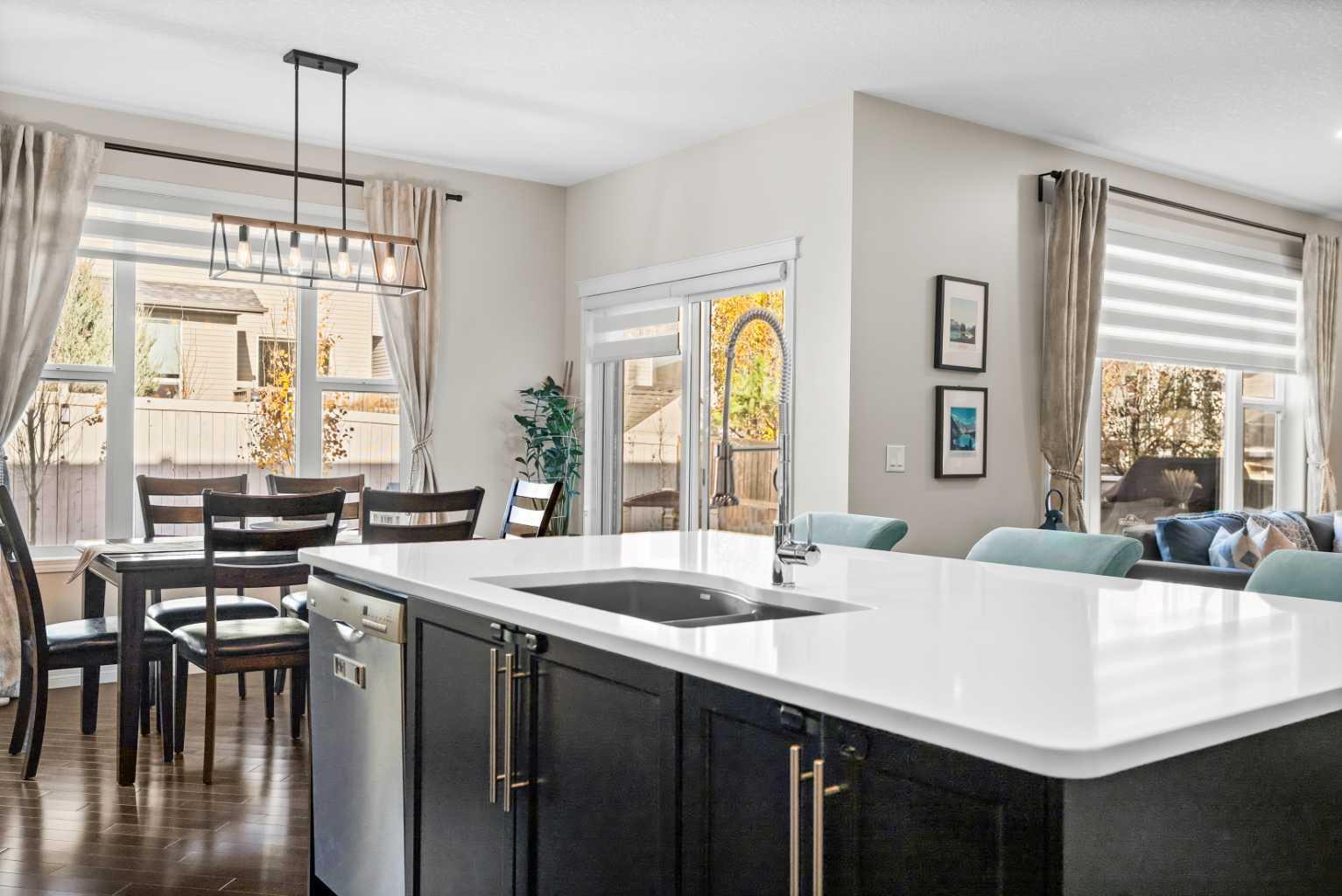 159 Panatella View NW