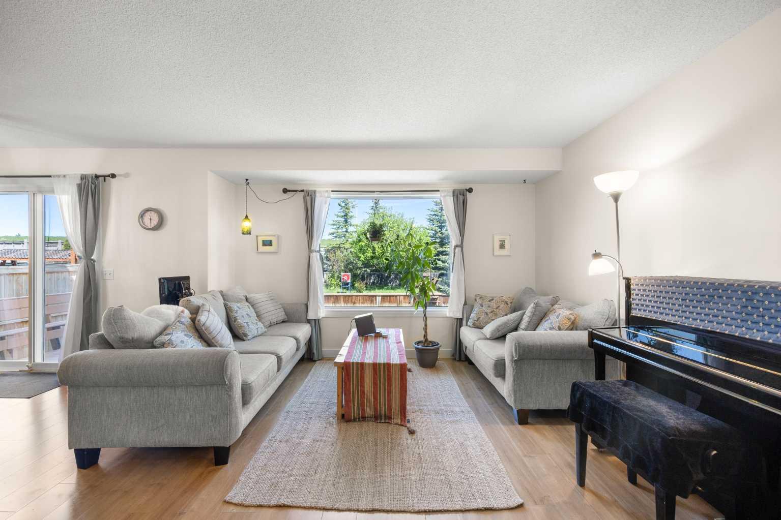 141 Citadel Bluff Close NW