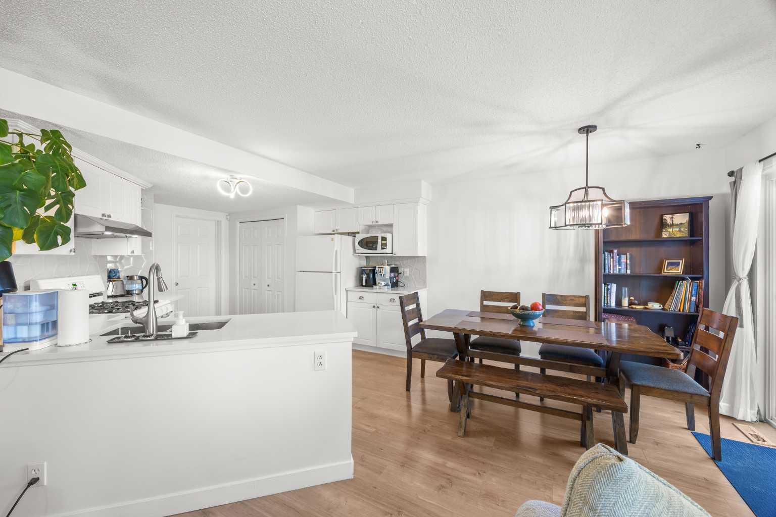 141 Citadel Bluff Close NW