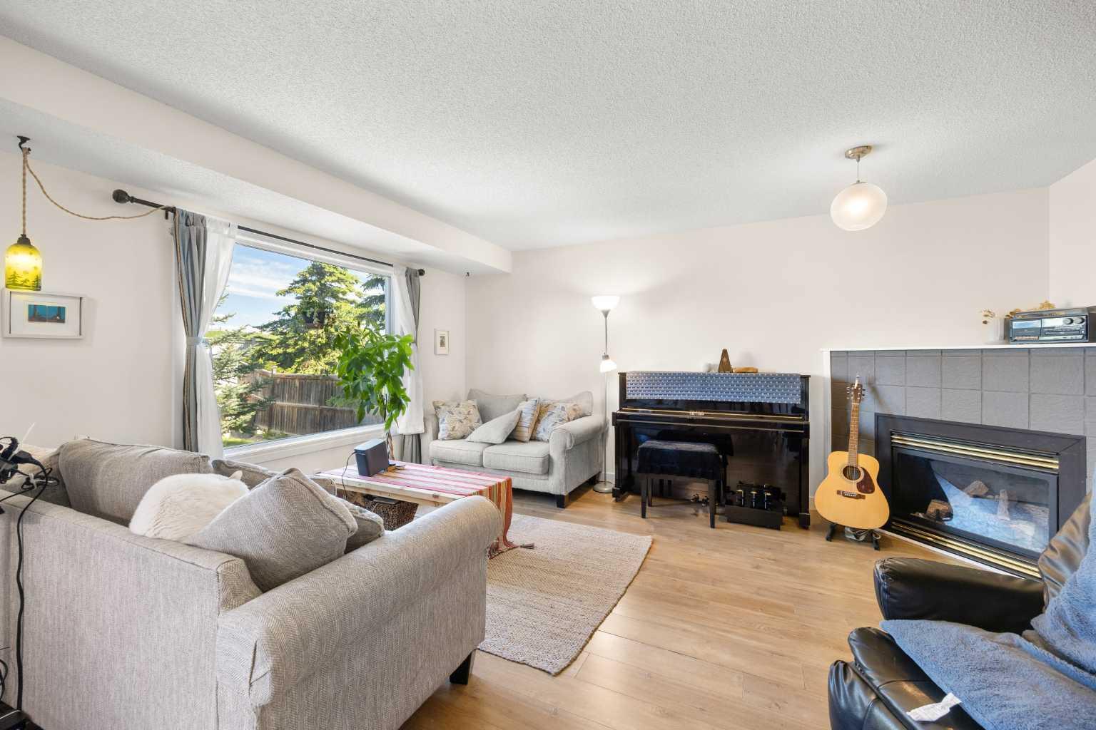 141 Citadel Bluff Close NW
